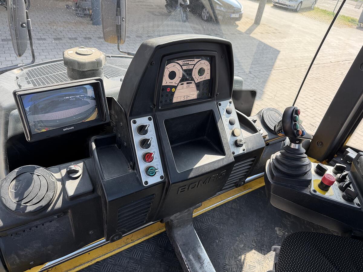 Tandemwalze Bomag BW 174 AP-4v