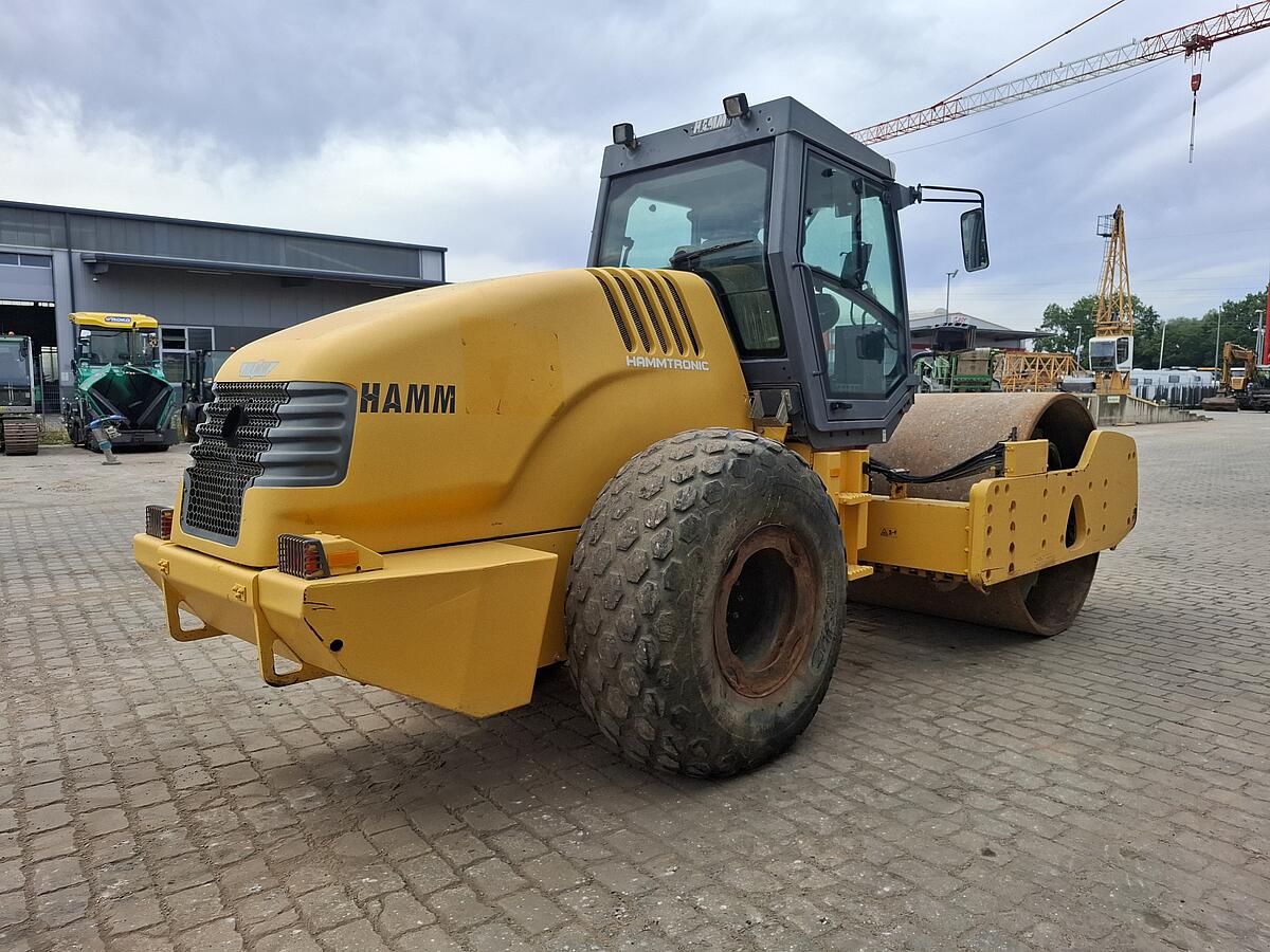 Walzenzug Hamm 3520 HT