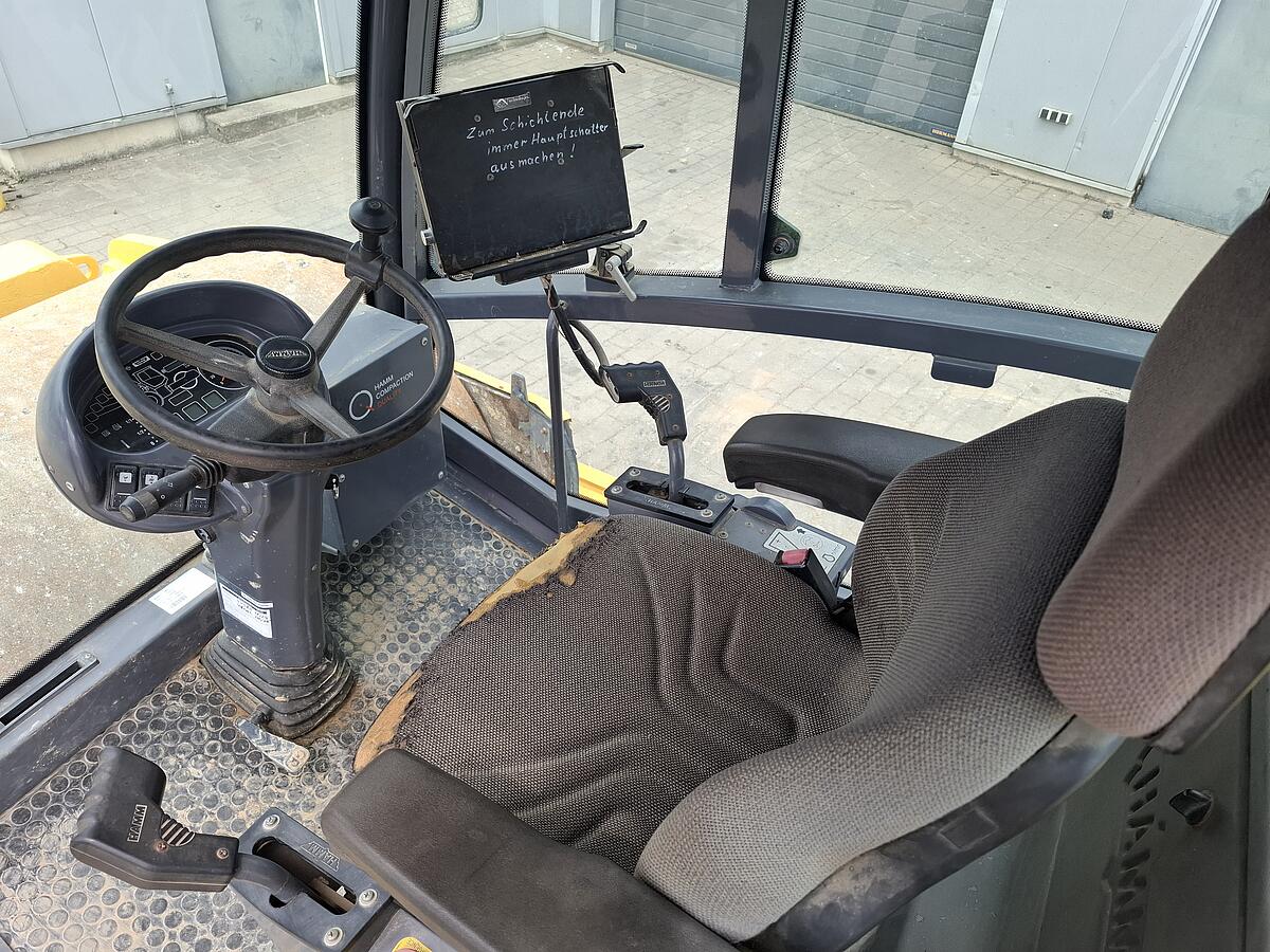Walzenzug Hamm 3520 HT