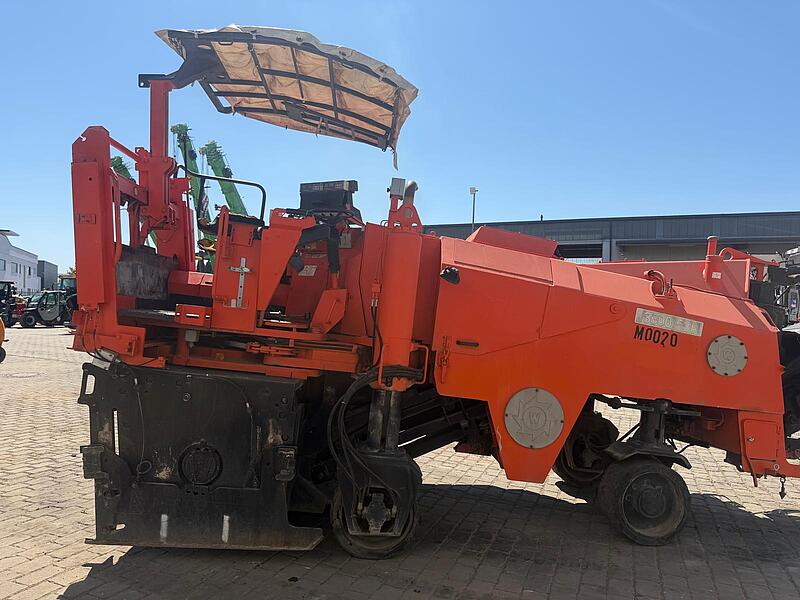 Straßenfräsen Wirtgen W 1300 F