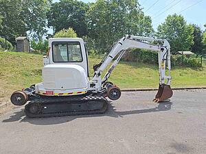 Caterpillar Zweiwegebagger Unac 8TRR/CAT 305.5 E2 CR