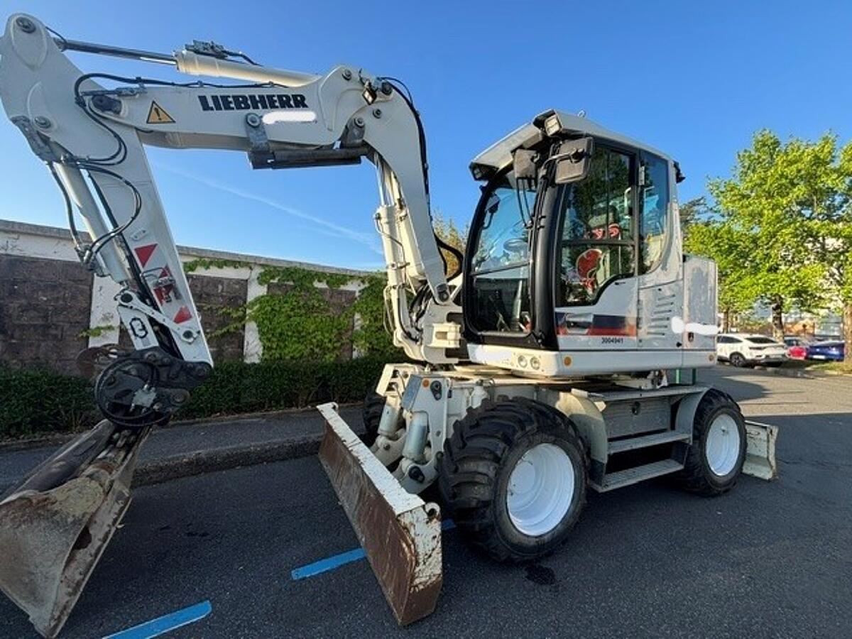 Mobilbagger Liebherr A 910 Compact