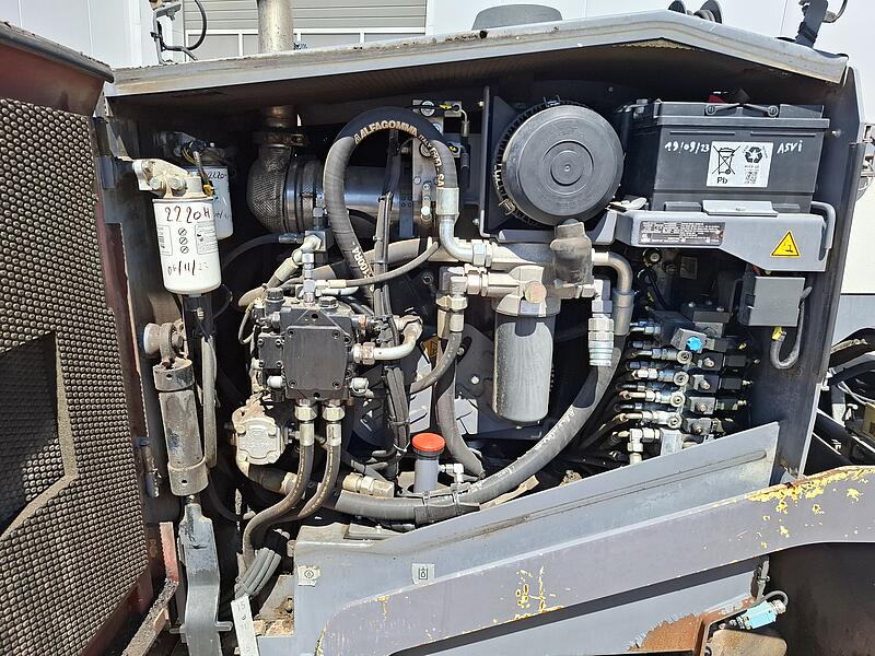 Kleinfertiger Dynapac F 1200 CS