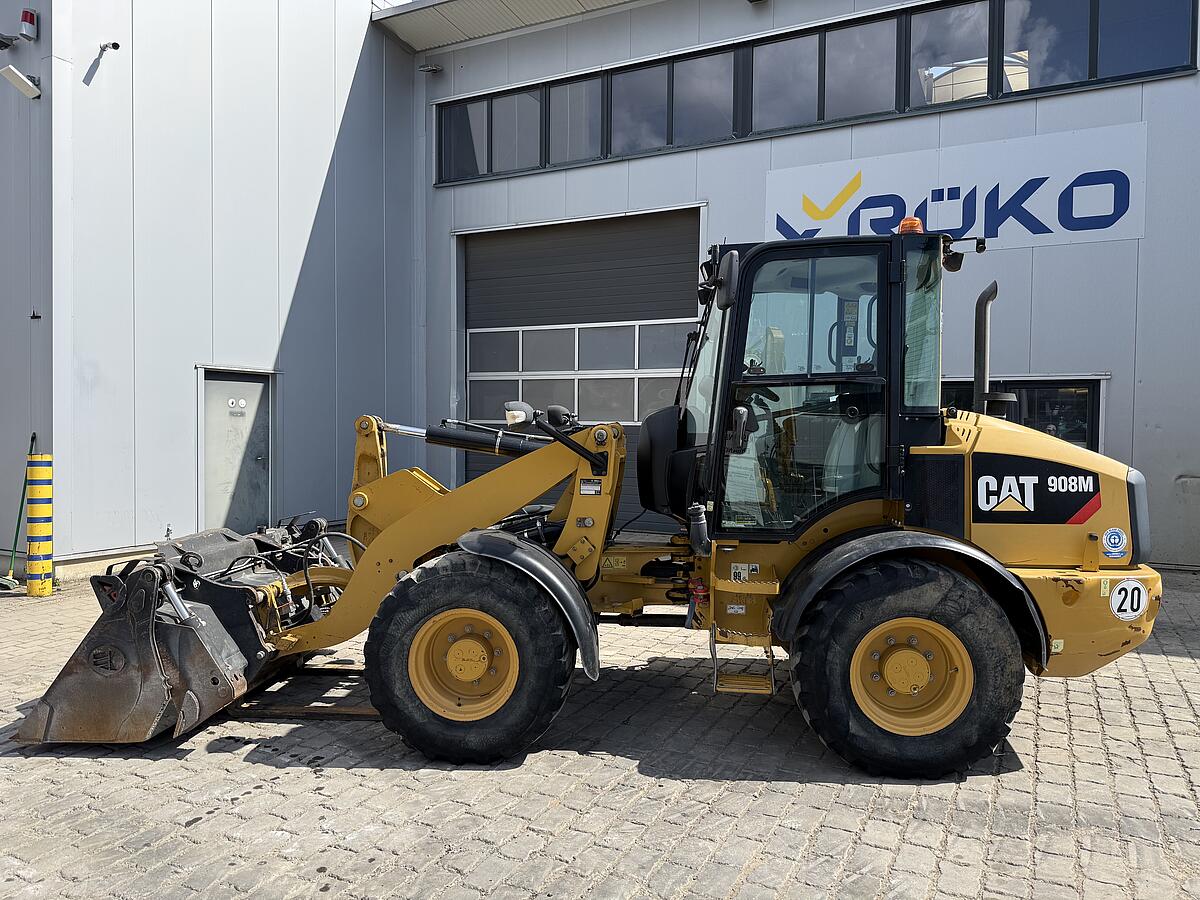 Radlader Caterpillar 908 M