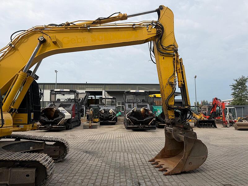 Kettenbagger Komatsu PC 240 LC-11