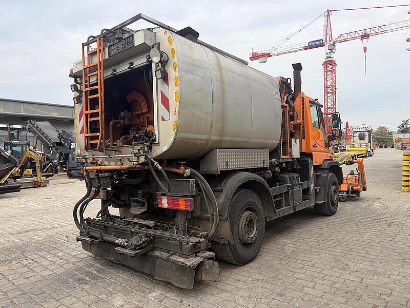 Bitumen Sprayer Schäfer Unimog U 500 + BSM-P 2000/2000