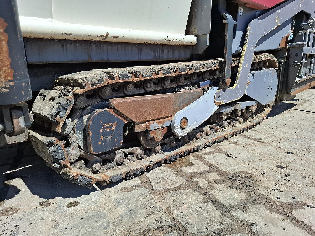 Kleinfertiger Dynapac F 1200 CS