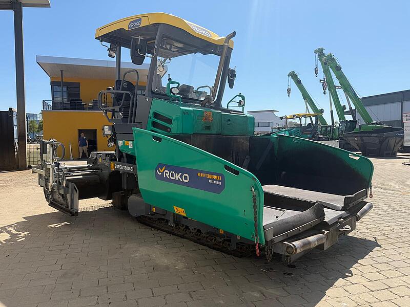 Kettenfertiger Vögele Super 1300-3i