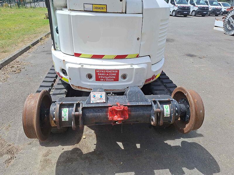 Zweiwegebagger Caterpillar Unac 8TRR/CAT 305.5 E2 CR