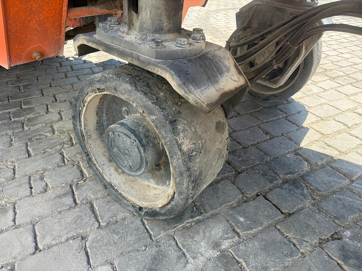 Straßenfräsen Wirtgen W 1300 F