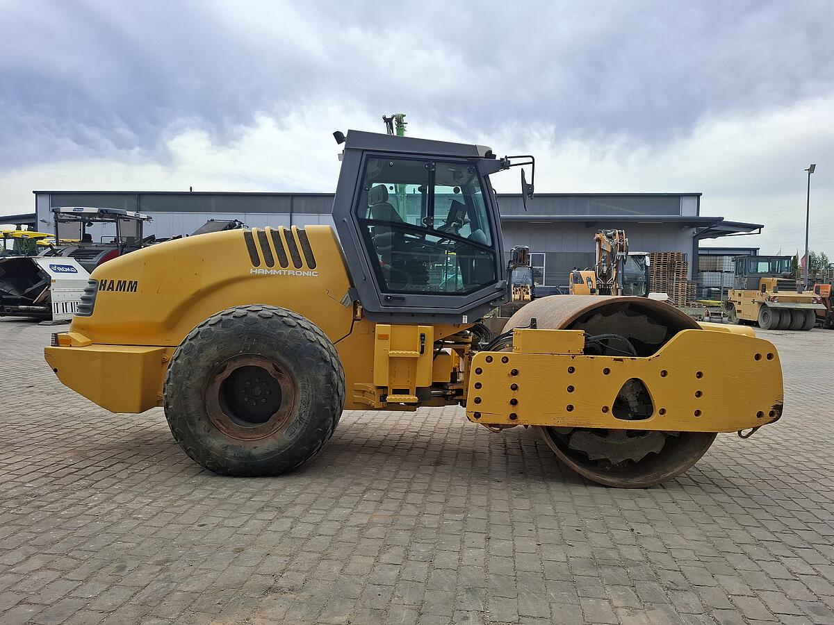 Walzenzug Hamm 3520 HT