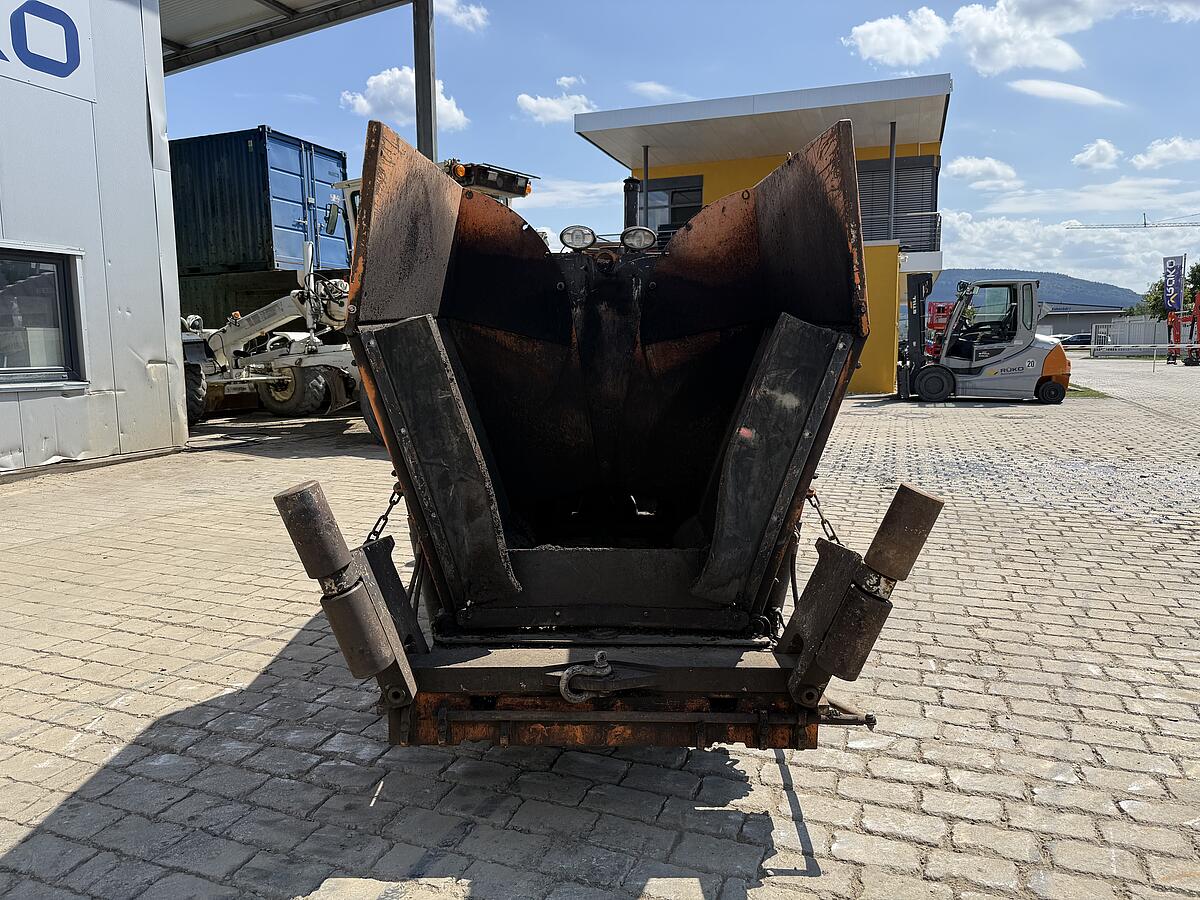 Kleinfertiger Dynapac DF 45 CS
