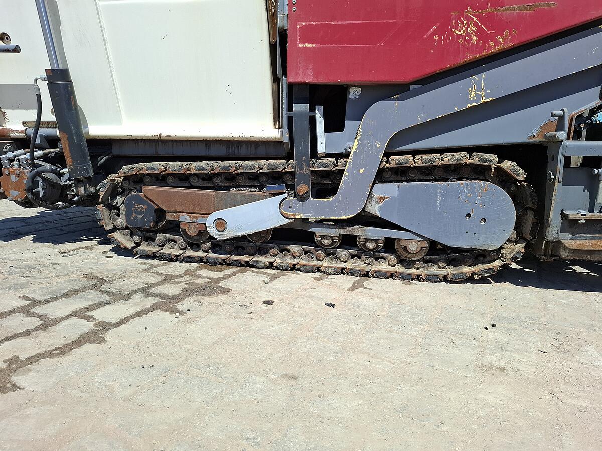 Kleinfertiger Dynapac F 1200 CS