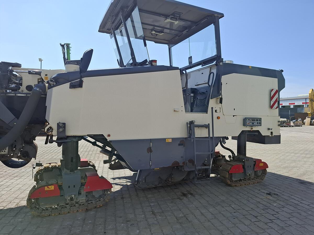 Straßenfräsen Wirtgen W 150 CFi