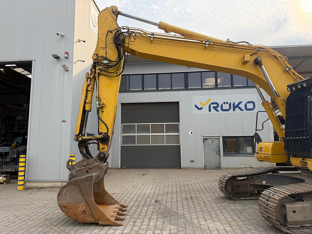 Kettenbagger Komatsu PC 240 LC-11