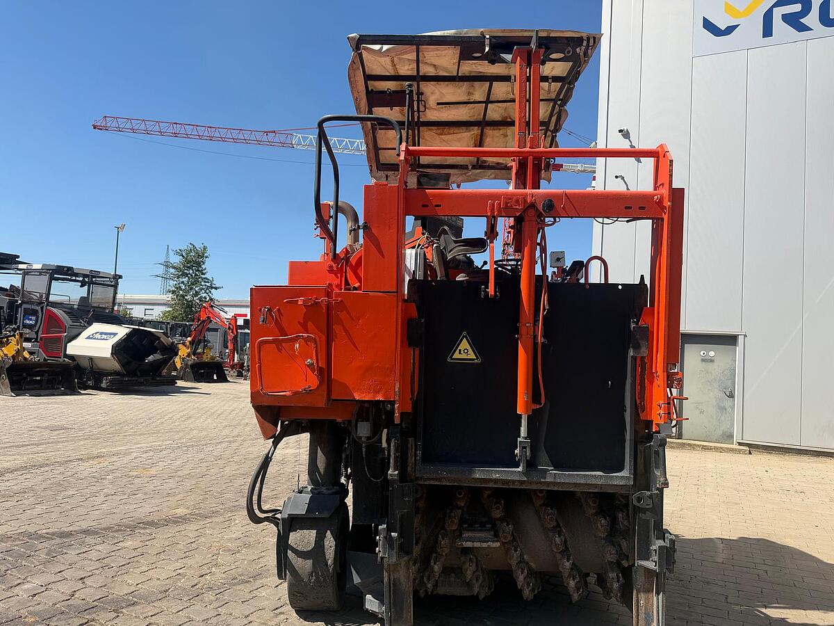 Straßenfräsen Wirtgen W 1300 F