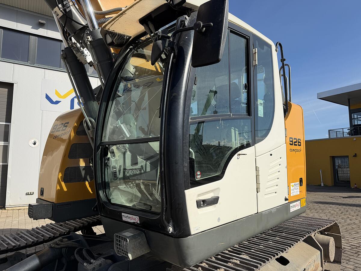 Kettenbagger Liebherr R 926 Compact Lit OilQuick
