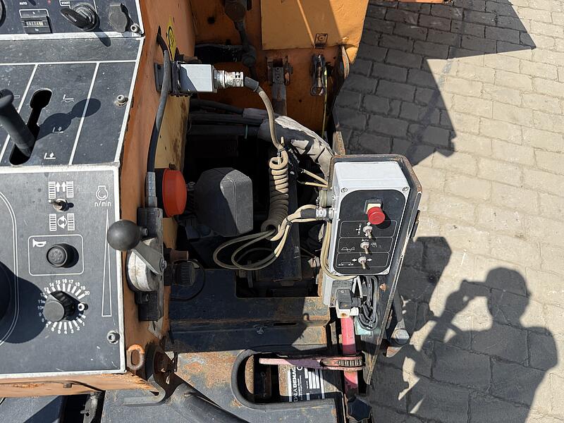 Kleinfertiger Dynapac DF 45 CS
