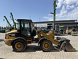 Radlader Caterpillar 908 M