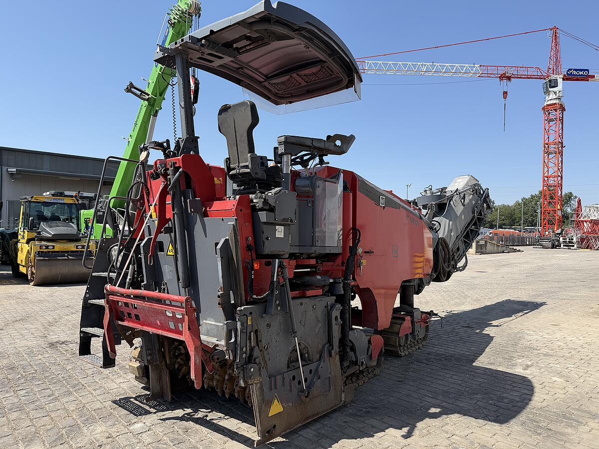 Straßenfräsen Wirtgen W 130 CFi