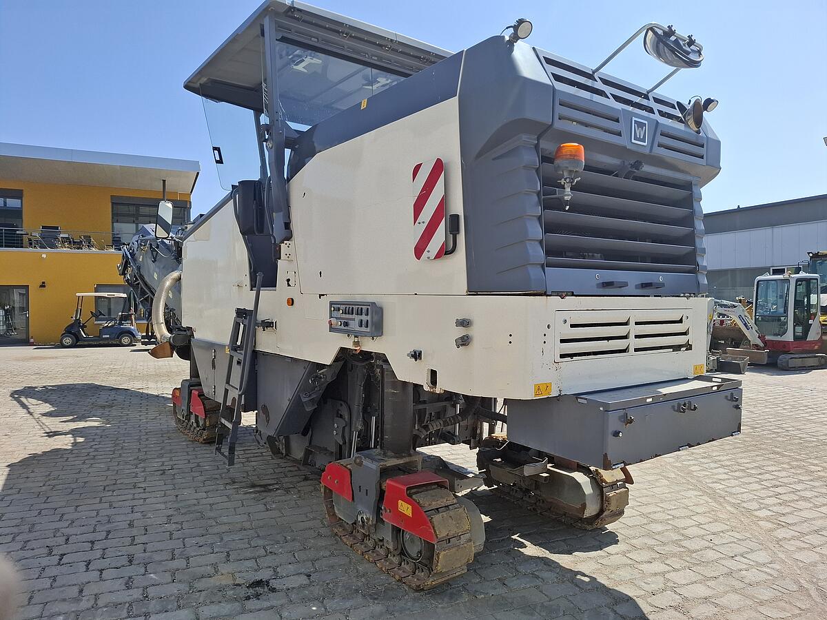 Straßenfräsen Wirtgen W 150 CFi
