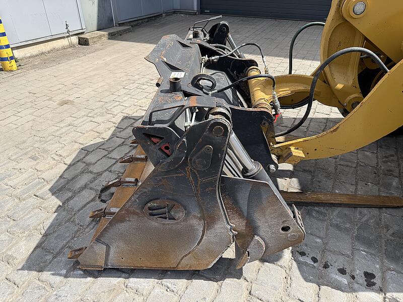 Radlader Caterpillar 908 M