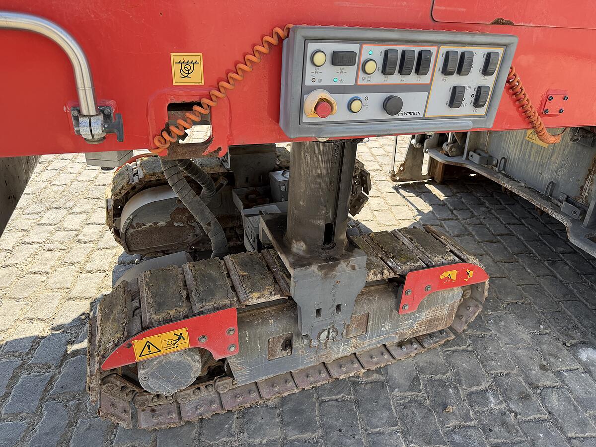 Straßenfräsen Wirtgen W 210 XP