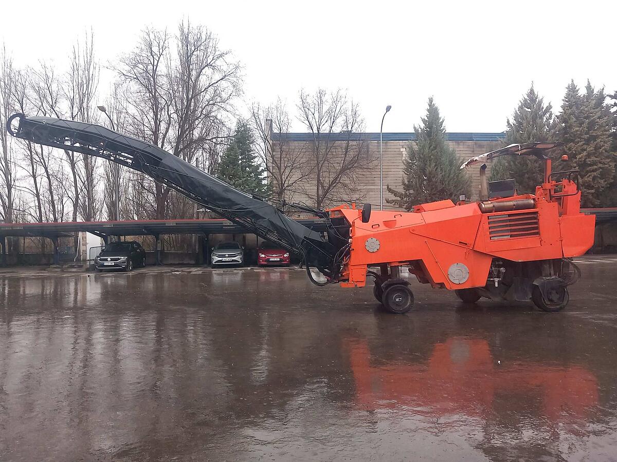 Straßenfräsen Wirtgen W 1300 F
