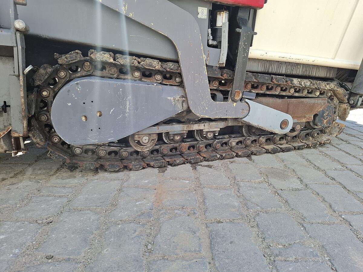 Kleinfertiger Dynapac F 1200 CS