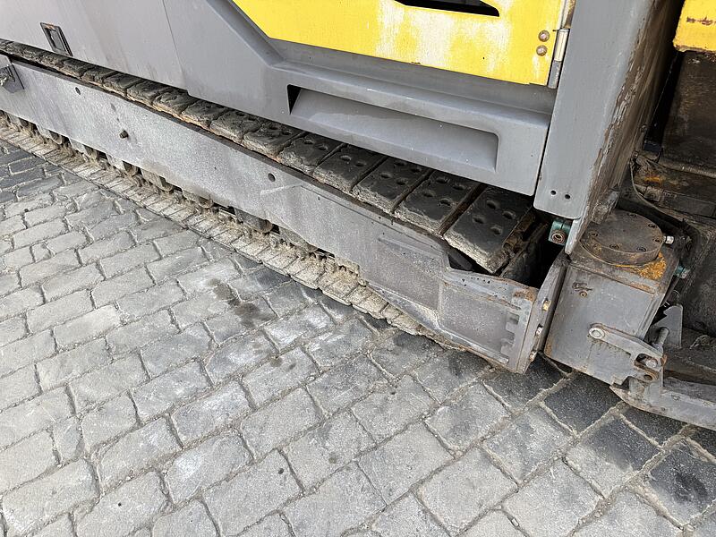 Beschicker Bomag BMF 2500 M