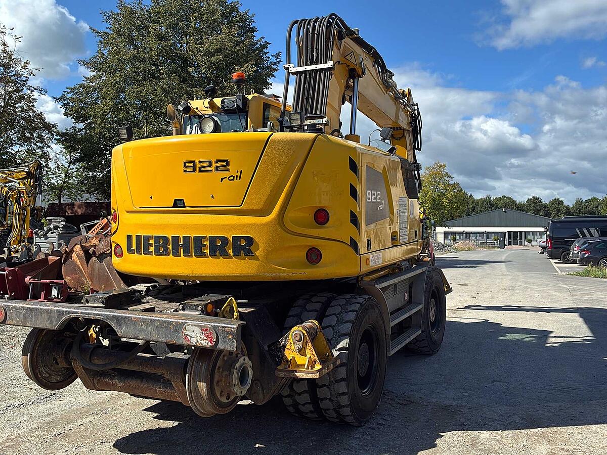Zweiwegebagger Liebherr A 922 Rail Litronic