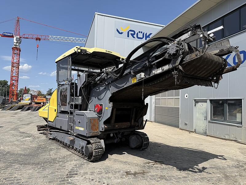 Beschicker Bomag BMF 2500 M