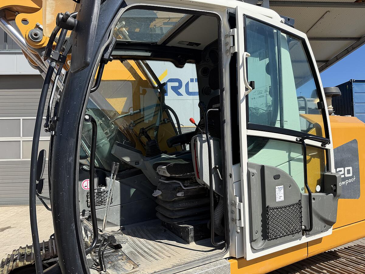 Kettenbagger Liebherr R 920 Compact LC