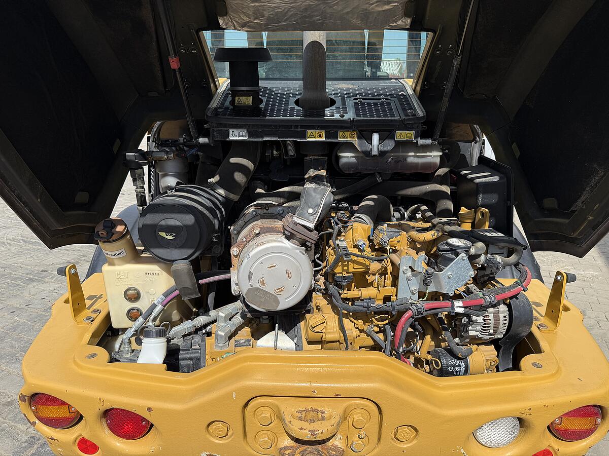 Radlader Caterpillar 908 M