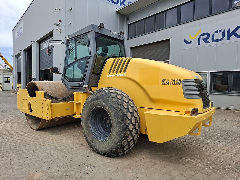Walzenzug Hamm 3520 HT