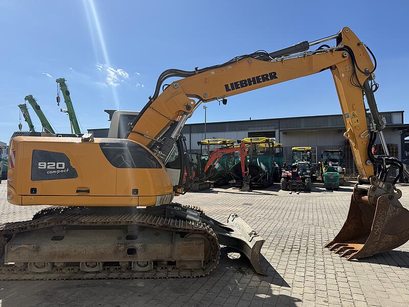 Kettenbagger Liebherr R 920 Compact LC