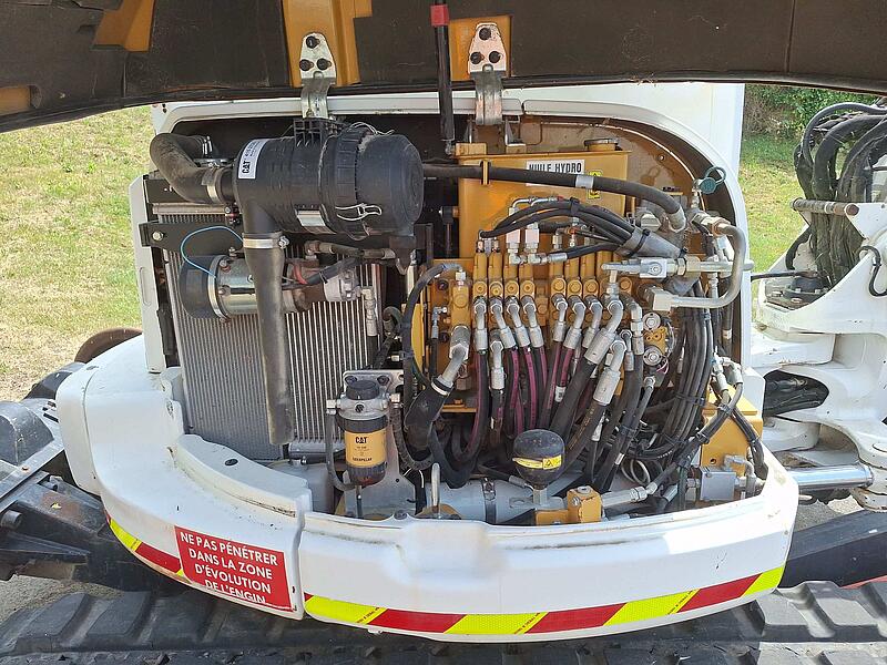 Zweiwegebagger Caterpillar Unac 8TRR/CAT 305.5 E2 CR