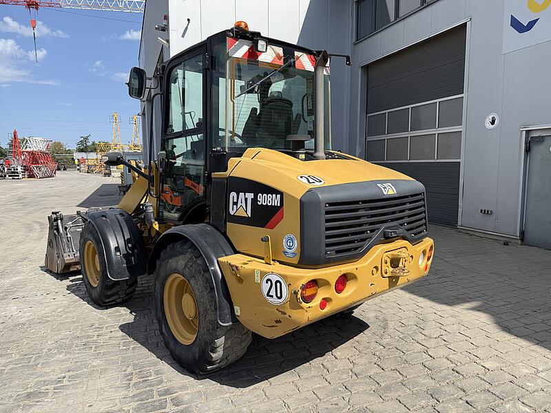 Radlader Caterpillar 908 M
