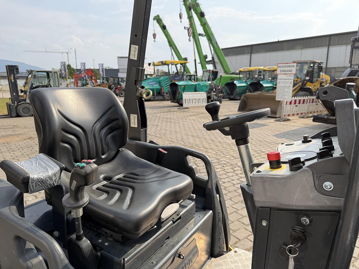 Tandemwalze Bomag BW 100 AD-5