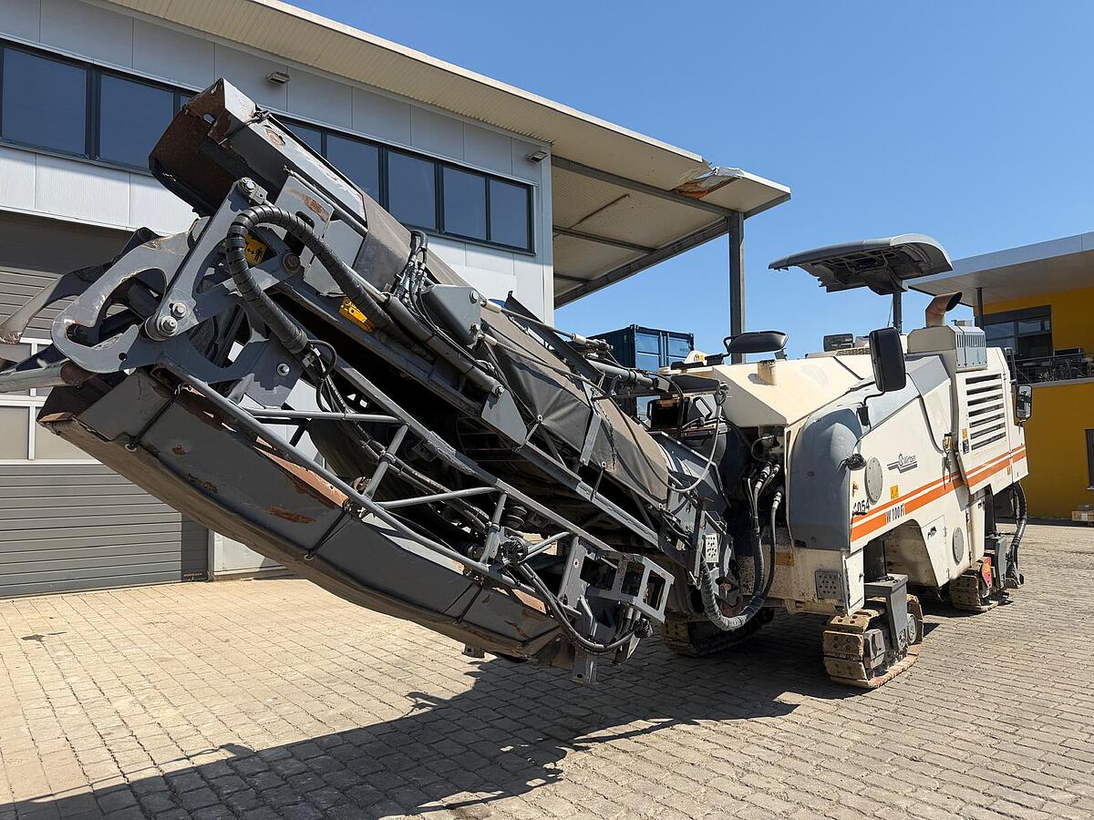 Straßenfräsen Wirtgen W 100 Fi